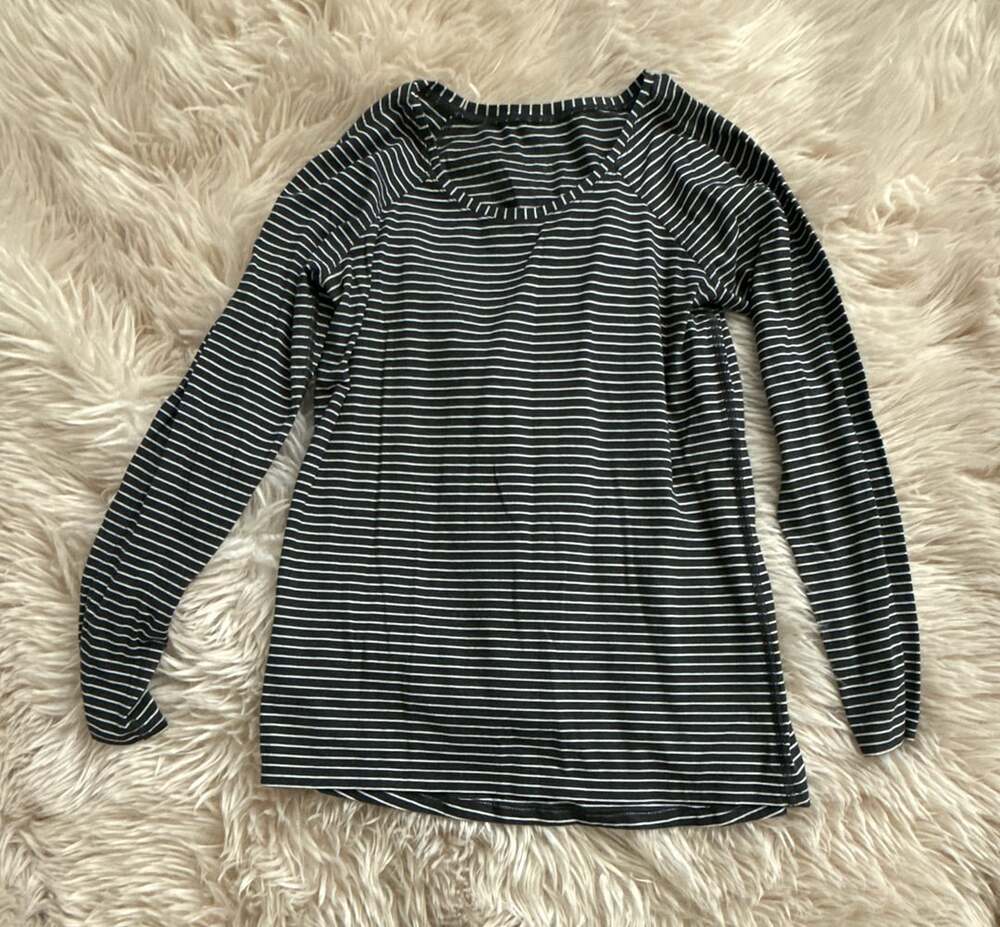 Lululemon Emerald Long Sleeve Modern Stripe Heathered Black White Athletic Shirt